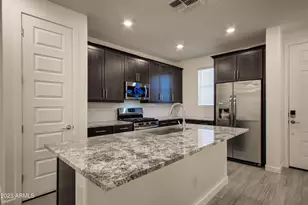 1087 E Chapman Dr, Chandler, AZ 85286 - Photo 3