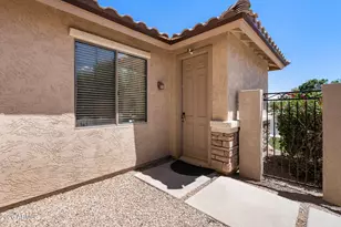 82 W Raven Dr, Chandler, AZ 85286 - Photo 45