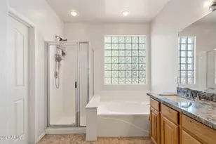82 W Raven Dr, Chandler, AZ 85286 - Photo 33
