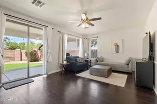82 W Raven Dr, Chandler, AZ 85286 - Photo 9
