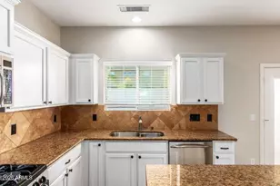 18606 W Sunnyslope Ln, Waddell, AZ 85355 - Photo 9