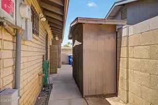 2403 E Del Rio Dr, Tempe, AZ 85282 - Photo 57