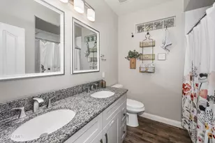 370 S Equestrian Ct, Gilbert, AZ 85296 - Photo 51