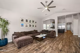 370 S Equestrian Ct, Gilbert, AZ 85296 - Photo 33