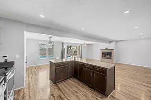 17256 N Paradise Park Dr, Phoenix, AZ 85032 - Photo 13