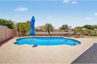 6334 W Louise Drive, Glendale, AZ 85310 - Photo 3