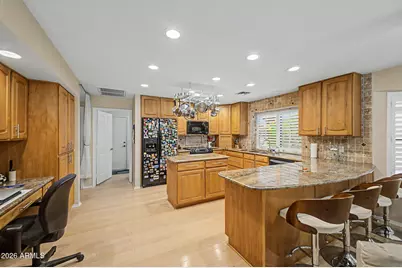 9146 W Oraibi Drive, Peoria, AZ 85382 - Photo 15