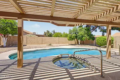 9146 W Oraibi Drive, Peoria, AZ 85382 - Photo 31