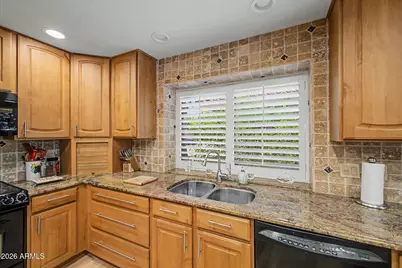 9146 W Oraibi Drive, Peoria, AZ 85382 - Photo 17