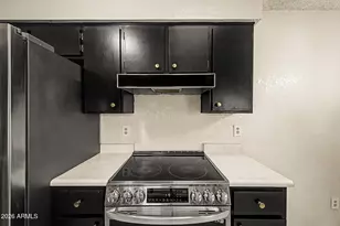 10807 W Northern Ave, Glendale, AZ 85307 - Photo 25