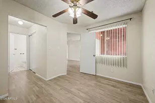10807 W Northern Ave, Glendale, AZ 85307 - Photo 27