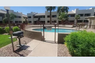 3301 E Earll Drive #119, Phoenix, AZ 85018 - Photo 5