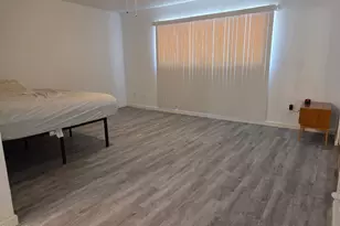3555 W Acoma Dr, Phoenix, AZ 85053 - Photo 17
