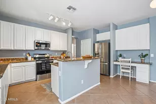 12172 N 150th Ln, Surprise, AZ 85379 - Photo 5