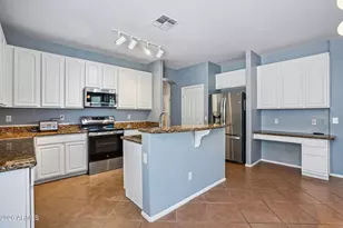 12172 N 150th Ln, Surprise, AZ 85379 - Photo 5