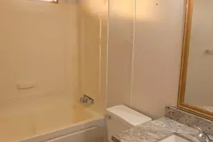 8427 W Glendale Ave, Glendale, AZ 85305 - Photo 15