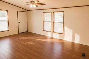 8427 W Glendale Ave, Glendale, AZ 85305 - Photo 5