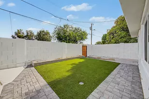 2507 W Corrine Dr, Phoenix, AZ 85029 - Photo 25