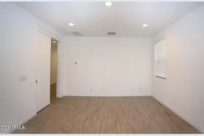 9231 W Montecito Avenue, Phoenix, AZ 85037 - Photo 7