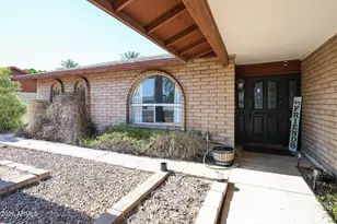 5126 W Mercer Ln, Glendale, AZ 85304 - Photo 5