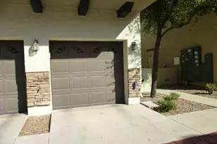2727 N Price Rd, Chandler, AZ 85224 - Photo 15