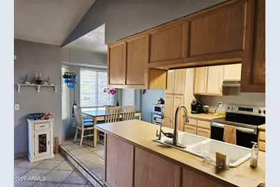 3437 W Helena Drive, Phoenix, AZ 85053 - Photo 5