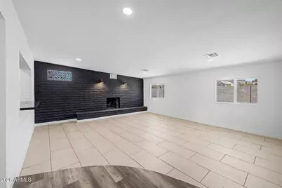 3030 N 64th Drive, Phoenix, AZ 85033 - Photo 5