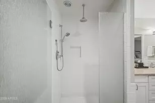5221 N 24th St, Phoenix, AZ 85016 - Photo 17