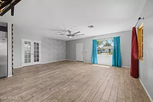 4238 N 10th Pl, Phoenix, AZ 85014 - Photo 13