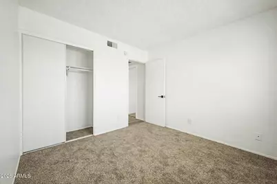 5947 N 48th Avenue, Glendale, AZ 85301 - Photo 13