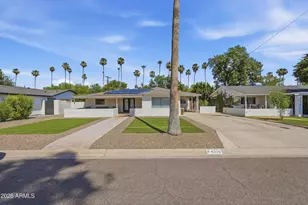 4219 N 34th Pl, Phoenix, AZ 85018 - Photo 1