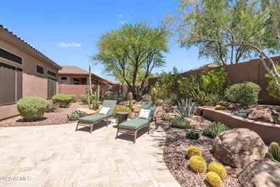 40319 N Hawk Ridge Trail, Anthem, AZ 85086 - Photo 37