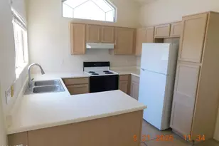 1633 E Lakeside Dr, Gilbert, AZ 85234 - Photo 7