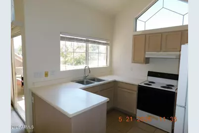 1633 E Lakeside Drive #122, Gilbert, AZ 85234 - Photo 9
