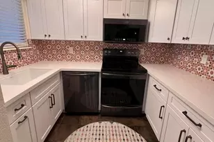 7300 N Dreamy Draw Dr, Phoenix, AZ 85020 - Photo 11