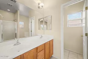 1015 S Val Vista Dr, Mesa, AZ 85204 - Photo 17