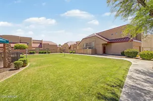 1015 S Val Vista Dr, Mesa, AZ 85204 - Photo 23