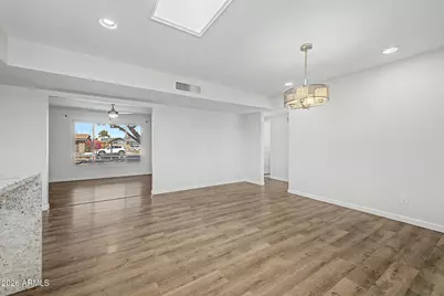 12810 N 44th Drive, Glendale, AZ 85304 - Photo 11