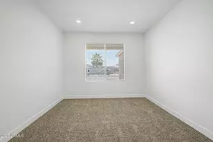 6802 W Crittenden Ln, Phoenix, AZ 85033 - Photo 39