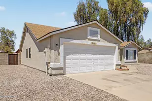 6802 W Crittenden Ln, Phoenix, AZ 85033 - Photo 3
