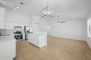 6802 W Crittenden Ln, Phoenix, AZ 85033 - Photo 25