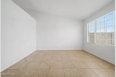 6802 W Crittenden Lane, Phoenix, AZ 85033 - Photo 9