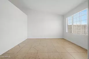 6802 W Crittenden Ln, Phoenix, AZ 85033 - Photo 9