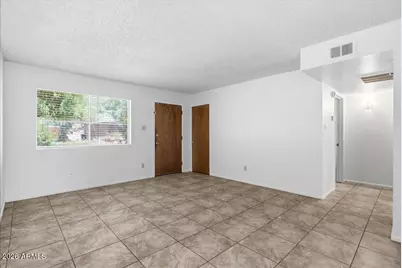 1321 E Carol Avenue #Apt 3, Phoenix, AZ 85020 - Photo 5
