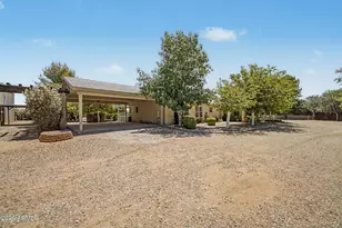 29319 N 203rd Ave, Wittmann, AZ 85361 - Photo 21