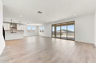 2122 W Desert View Dr, Phoenix, AZ 85041 - Photo 19