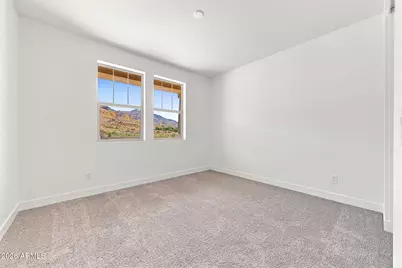 2122 W Desert View Drive, Phoenix, AZ 85041 - Photo 25
