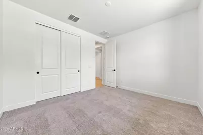 2122 W Desert View Drive, Phoenix, AZ 85041 - Photo 27