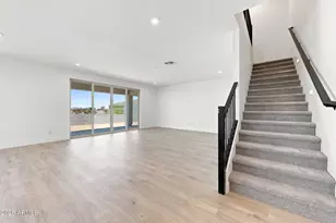 2122 W Desert View Dr, Phoenix, AZ 85041 - Photo 15