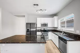 2821 W Santa Cruz Ave, San Tan Valley, AZ 85144 - Photo 19
